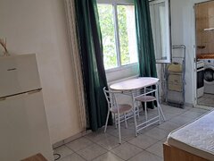 Titan, Auchan, Postavarul